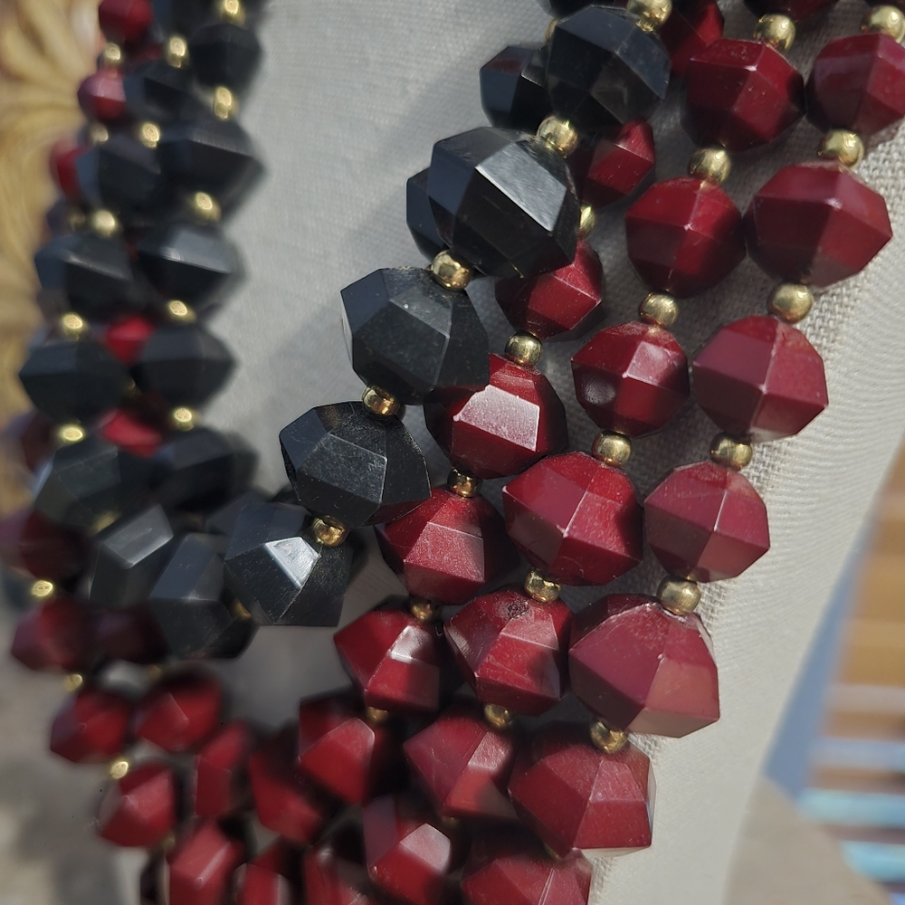 Alma Mater Collection Multi-Strand Black & Burgundy Faceted Acrylic Necklace - Picture 3 of 6